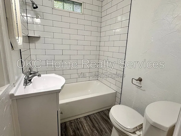 2316 NW 38th St — Photo 9