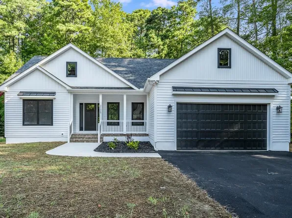 37329 Davey Jones Blvd, Greenbackville, VA 23356