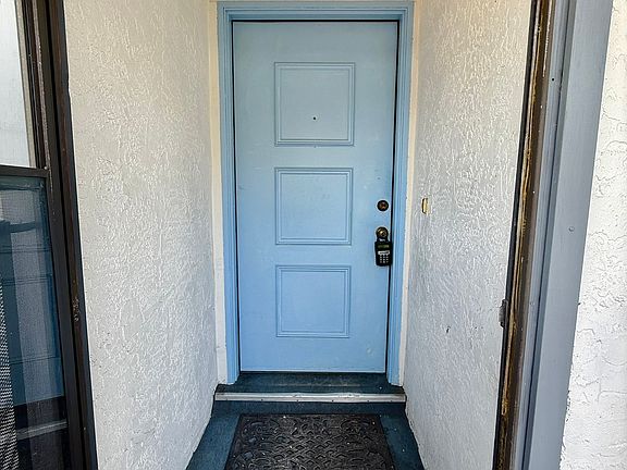 3rd image of 7347 Parkside Villas Dr N