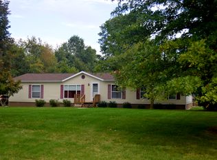 15570 New Salem Bluff Rd, Petersburg, IL 62675