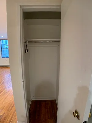 Rented by Avenues Real Estate | media 8