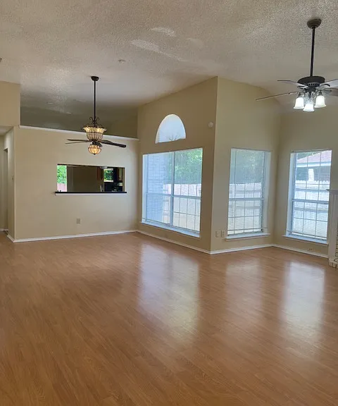 624 Beatty Dr — Photo 21