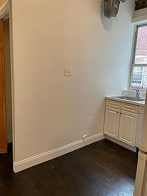 3rd image of 234 Thompson St APT 29