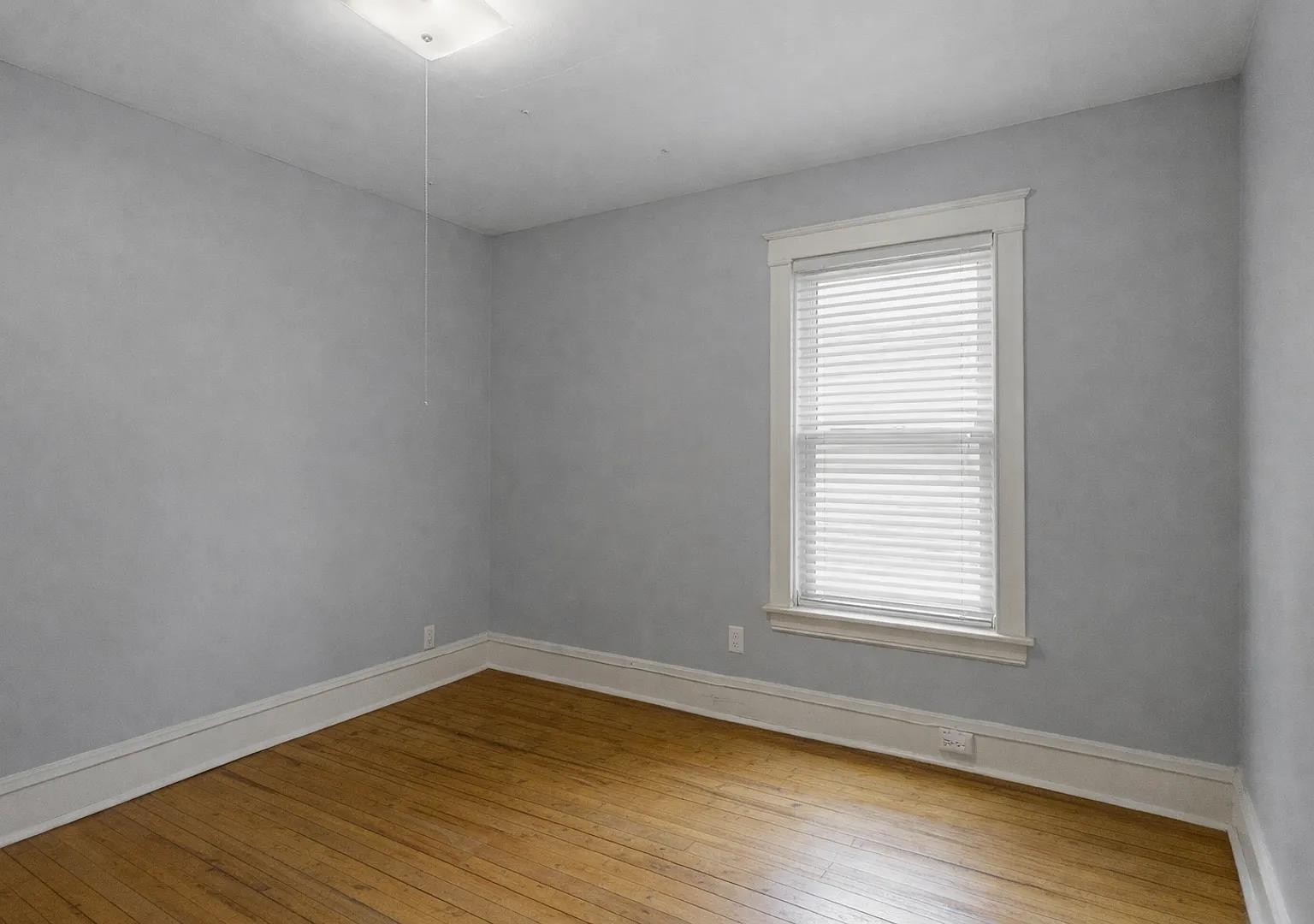 4 bedroom 2 bath available 9/1/2023 — Photo 3