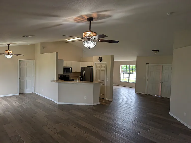 3411 Chiquita Blvd S — Photo 3
