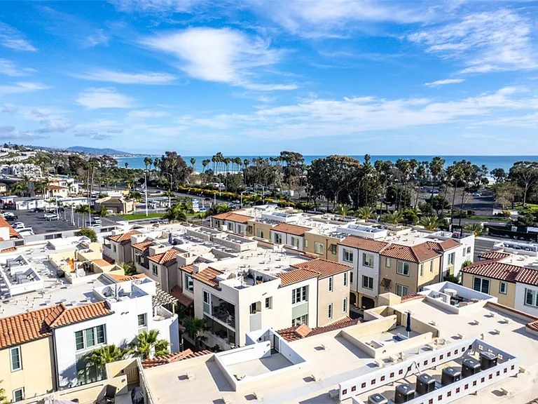3318 Doheny Way — Photo 44