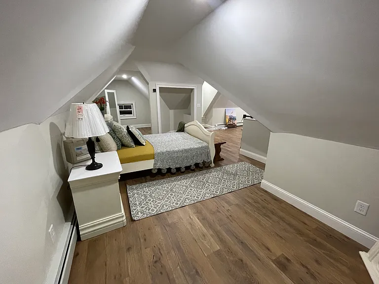 21 Berkeley Ave — Photo 3