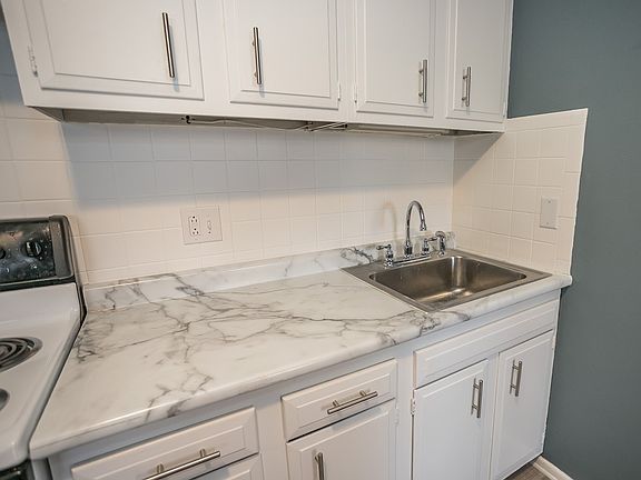 3rd image of 545 E Erie Ave #204