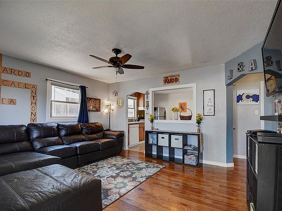 5th image of 179 S Vrain St