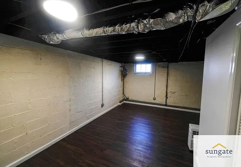 217 W Edgevale Rd — Photo 34