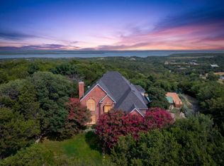 616 Redbud Ct, Cedar Hill, TX 75104