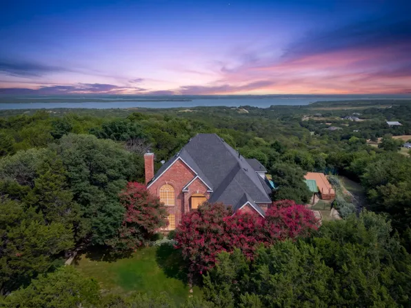 616 Redbud Ct, Cedar Hill, TX 75104