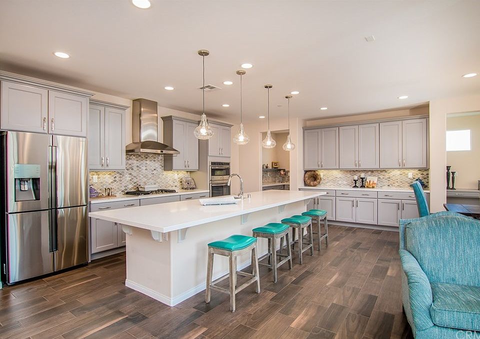 1st image of 30549 Hollybrooke Ln