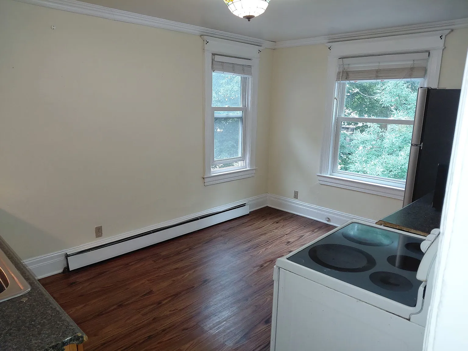2 bed, 1000 sqft, $1,360 — Photo 4