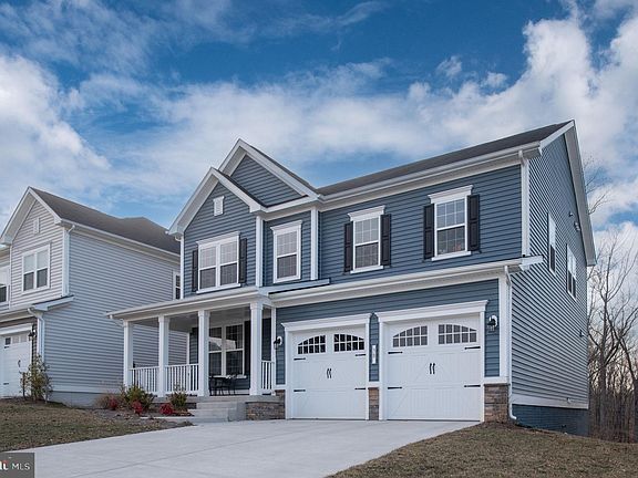 5th image of 38 Boxelder Dr