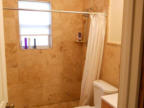 4th image of 3026 Natoma St #1