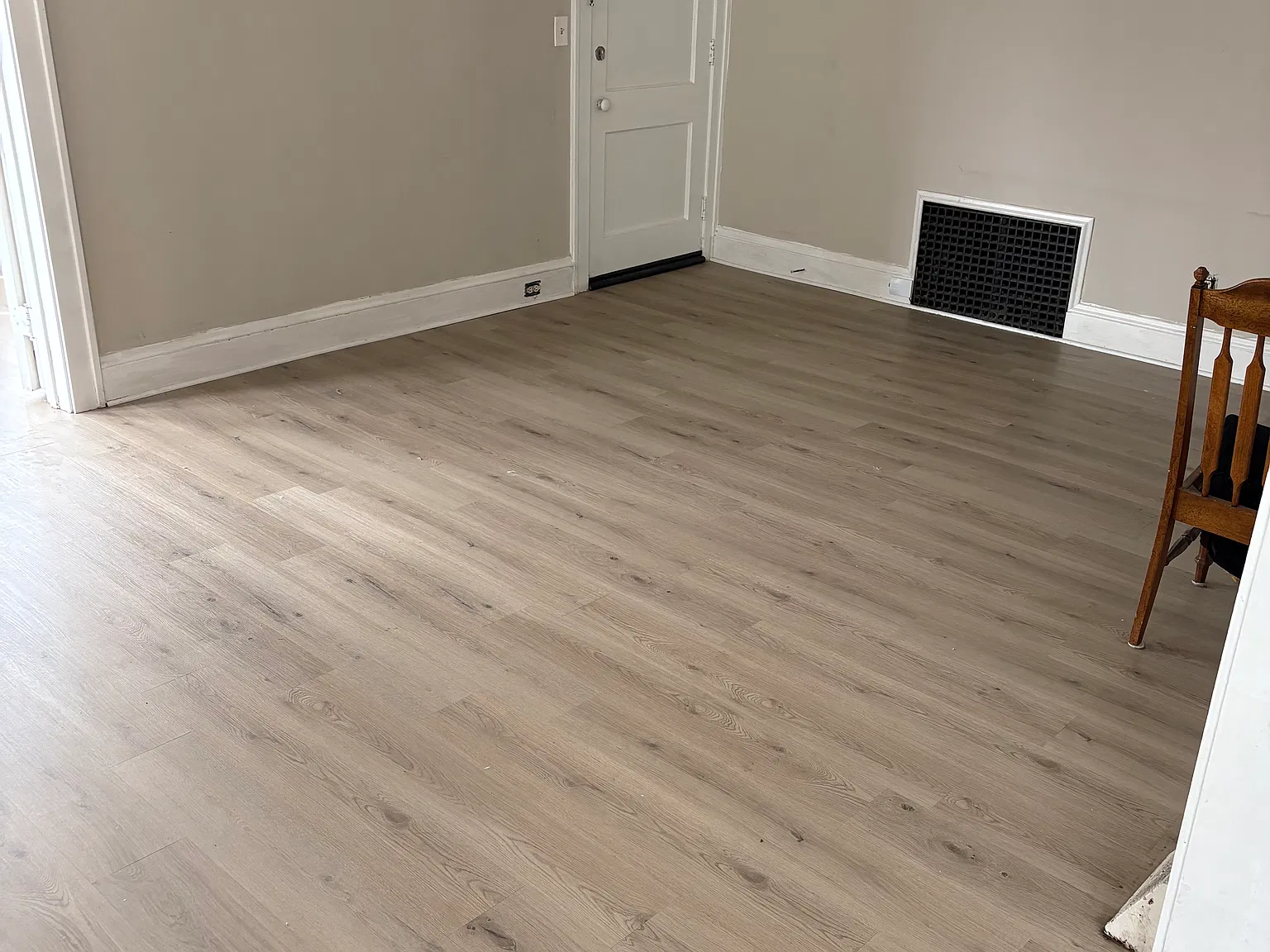 2 bed, 1200 sqft, $1,600 — Photo 3