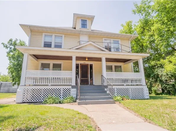 1010 S Farwell Street, Eau Claire, WI 54701