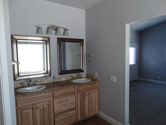 3rd image of 965 Bollen Cir