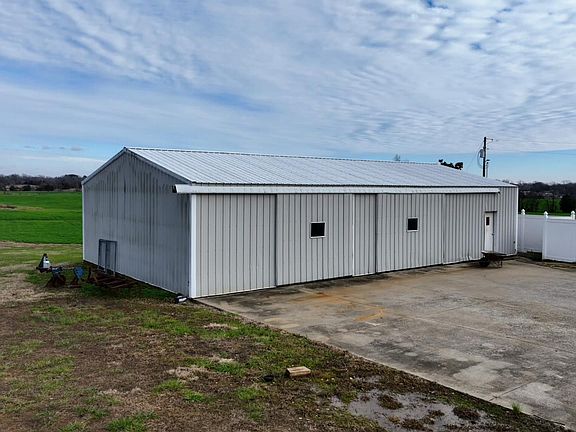 5th image of 1386 Will Jackson Rd