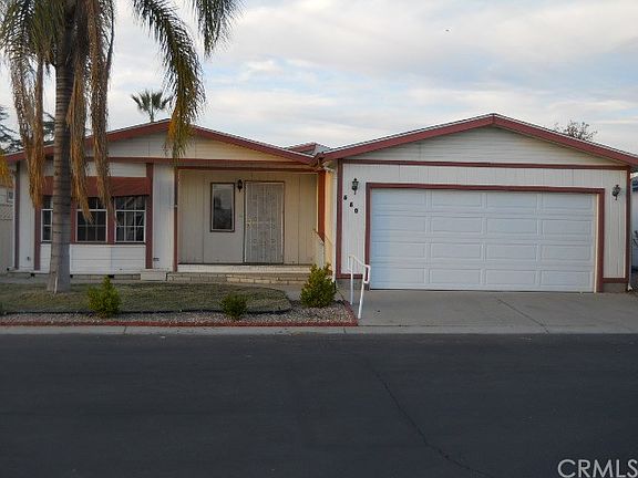 2nd image of 660 Bahama Dr