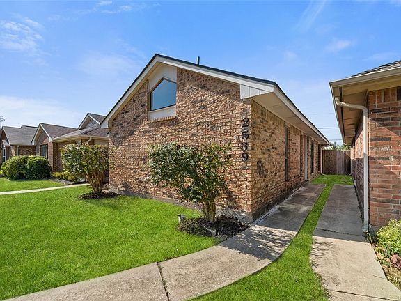 2nd image of 2539 Sunscape Ln