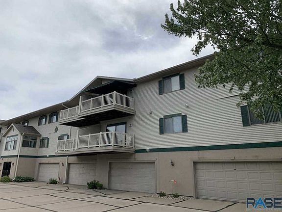 2nd image of 3710 E Peony Pl APT 305