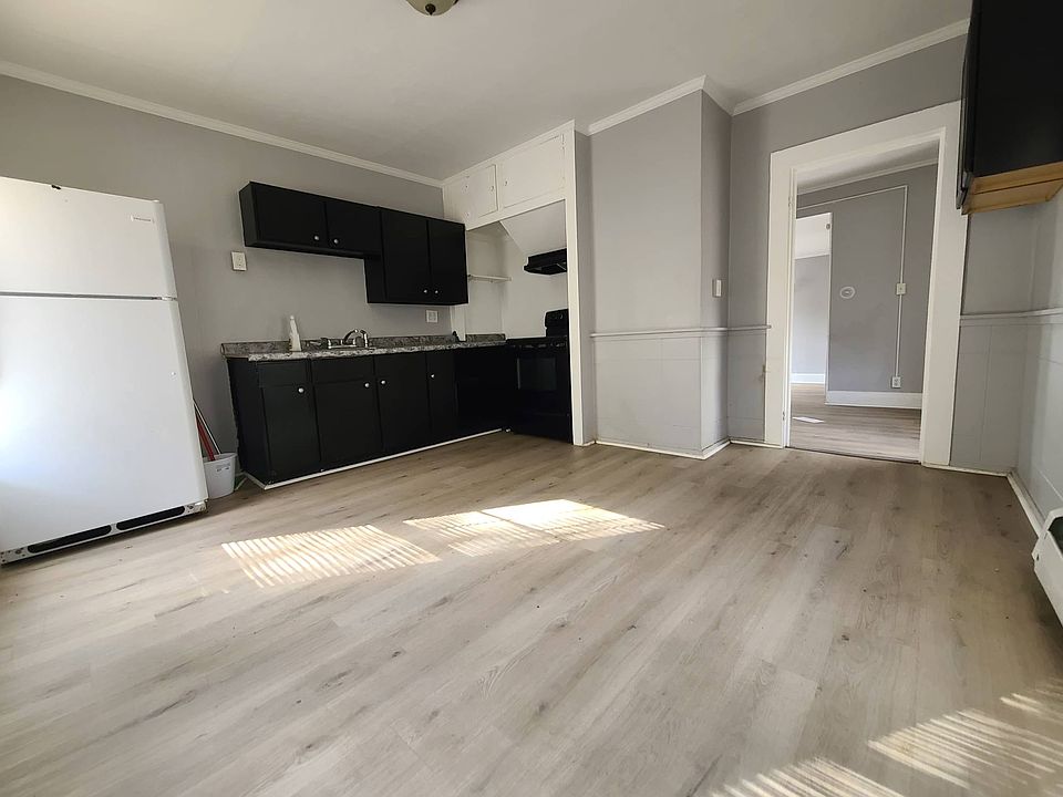 1st image of 182-184 Washington St #182-B