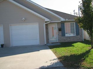 4 Platinum Dr, Chesapeake, OH 45619
