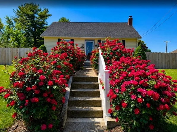 1508 Chestnut St, Pohatcong Twp., NJ 08865
