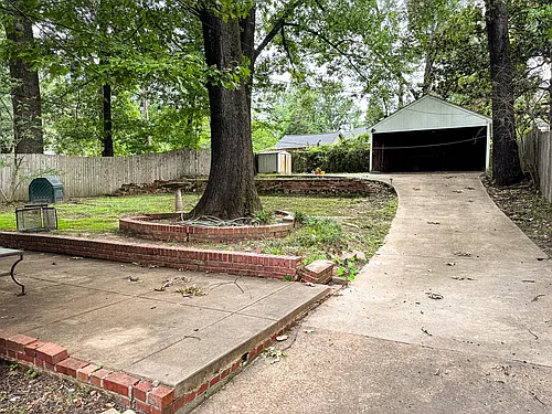 61 N Reese St — Photo 16