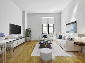 707 Saint Nicholas Ave, New York, NY