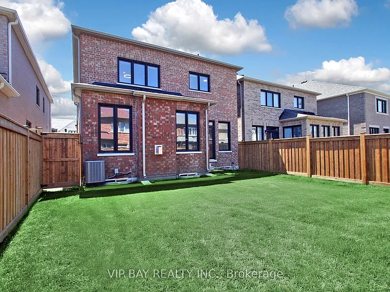 8 Tremoy Rd — Photo 33
