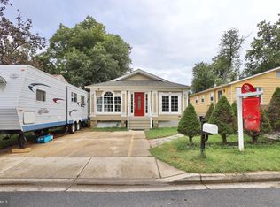 5013 Manheim Ave, Beltsville, MD 20705