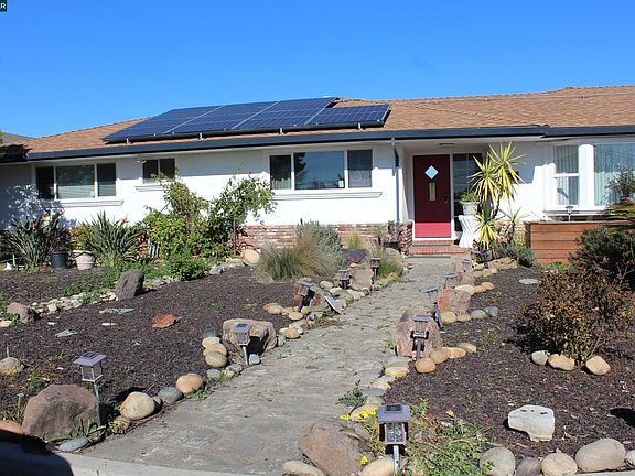 3rd image of 330 W Cypress Rd