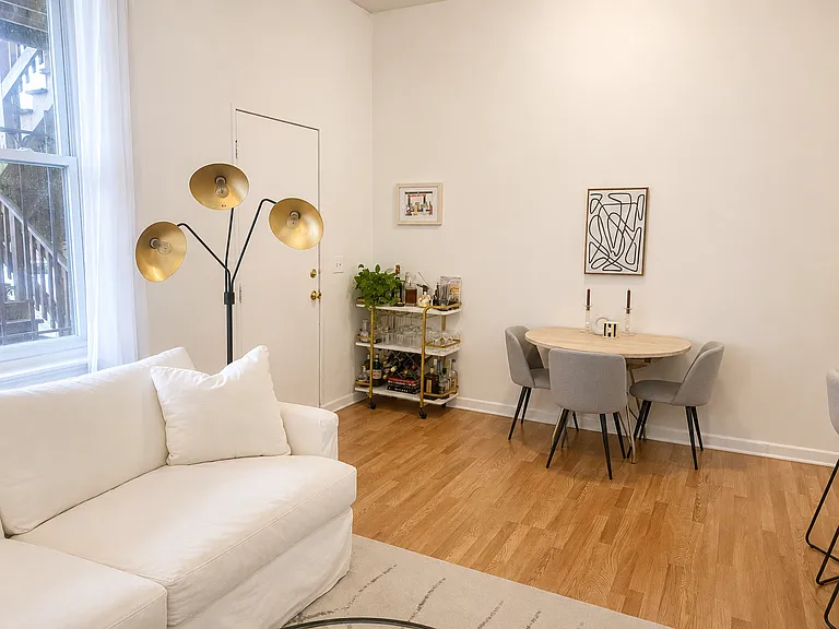 1923 N Sedgwick St #1R — Photo 7