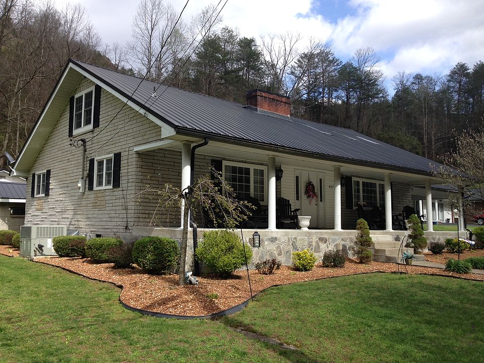 Exterior Front Left View