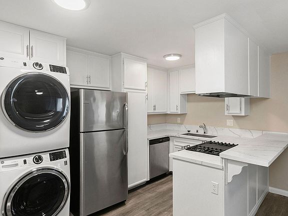 3rd image of 2731.5 A St Unit 1
