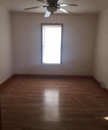 3rd image of 438 N Laverne Ave