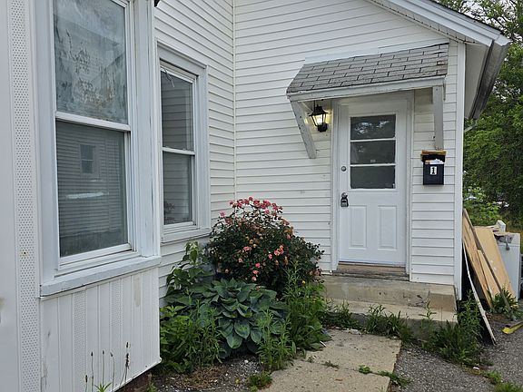 5th image of 520 E Plum St