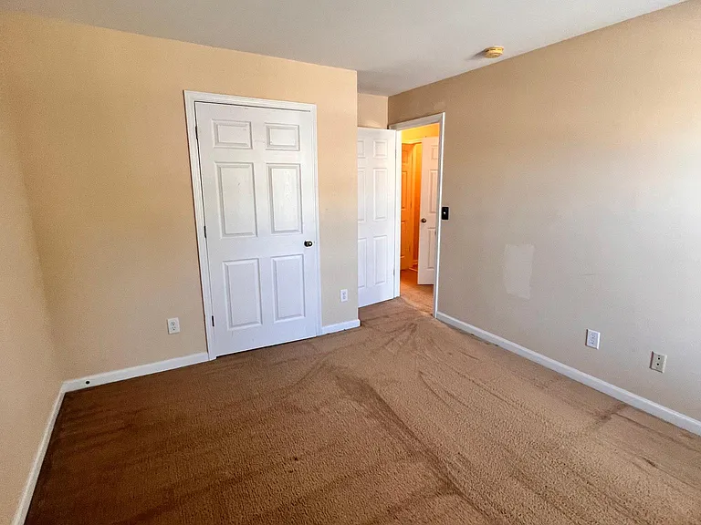 302 Village Dr #302 — Photo 13