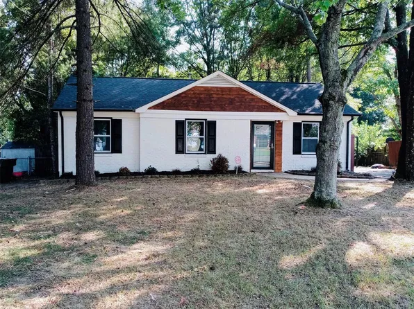 6730 Water Mill Ct, Charlotte, NC 28215