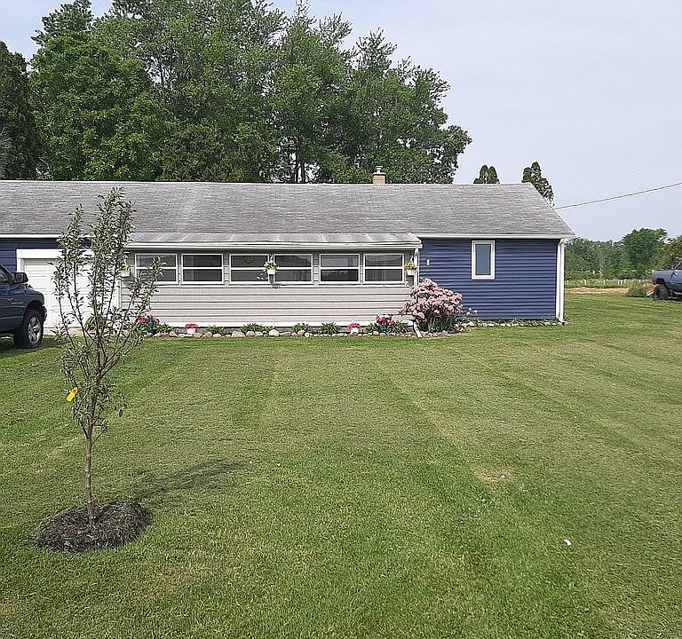 2nd image of 8211 Eaton Rapids Rd