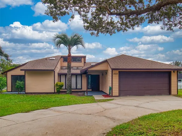 2501 Greenbrier St, Deltona, FL 32738