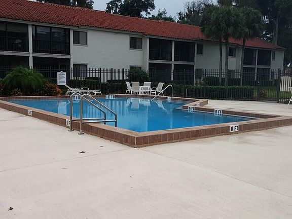 2nd image of 957 Country Club Dr