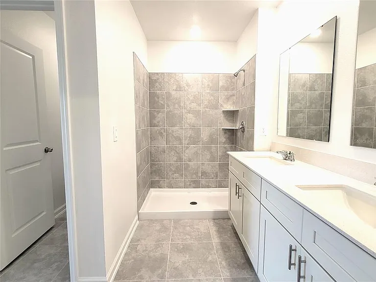 1469 Deepwater Cir — Photo 22