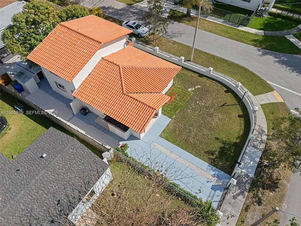 5251 SW 6th St, Miami, FL 33134 | MLS #A11985919 | Zillow