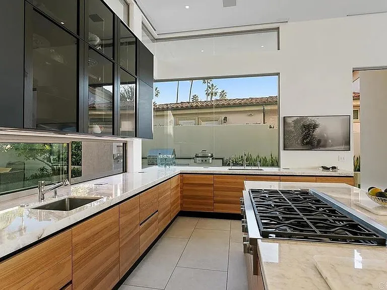 6436 Camino De La Costa — Photo 14