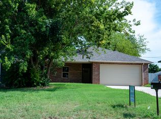 512 E Perkins Ave, Guthrie, OK 73044