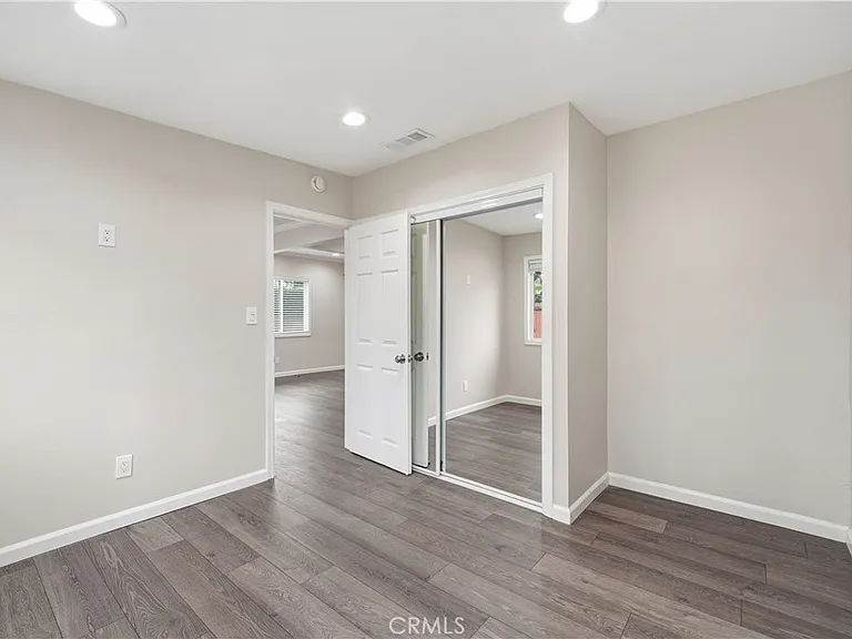 7620 Variel Ave — Photo 30